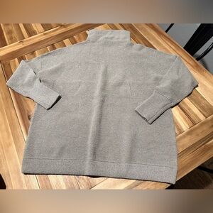 Chelsea & Theodore sweater top large